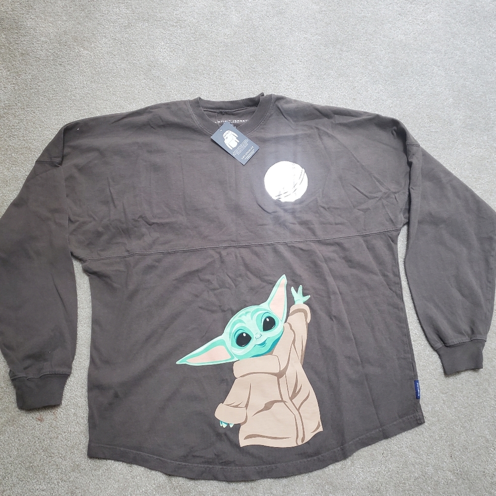 Disney The Mandalorian Spirit Jersey Brown wSilver Graphic New W Tags Unisex Med